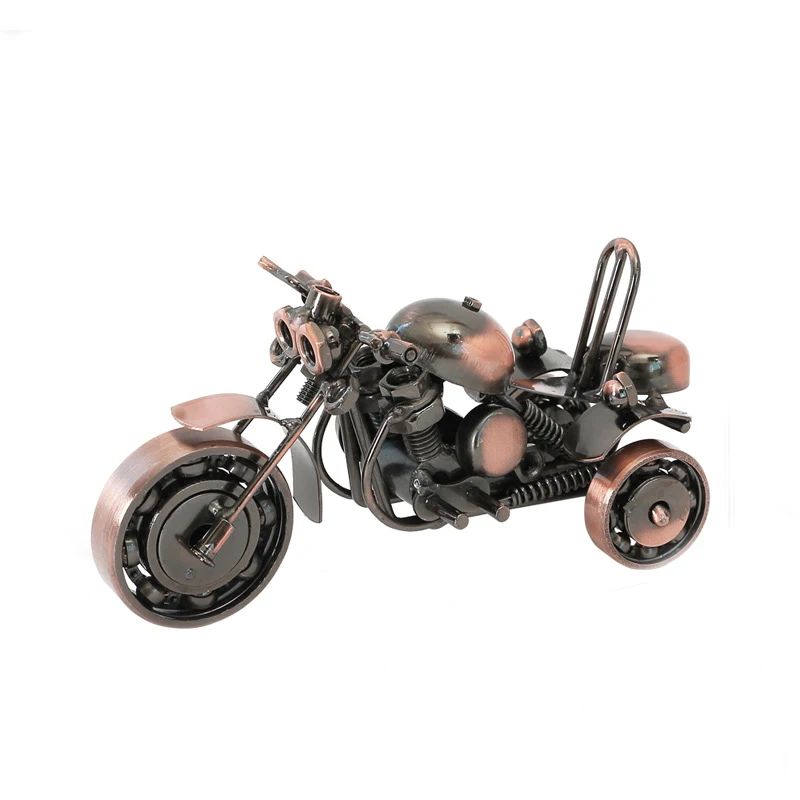 figurines (2)