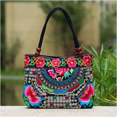 New Fashion Bohemian Women' handbag!New nice Embroidered Lady bags national trend handbag embroidered embroidery Lady carry bag