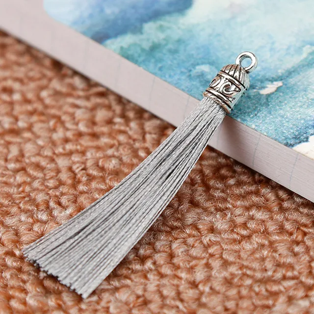 20pcs/lot 26 Colors 6cm Small Silk Tassel Cords with Metal Caps Earrings Tassel Charm Pendant Fit DIY Jewelry Making Findings gray