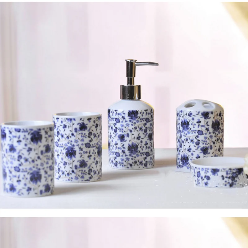 5pcs\lot blue and white porcelain bathroom wash set fashion wild couple couple mugs home decor bathroom toiletries WSHYUFEI