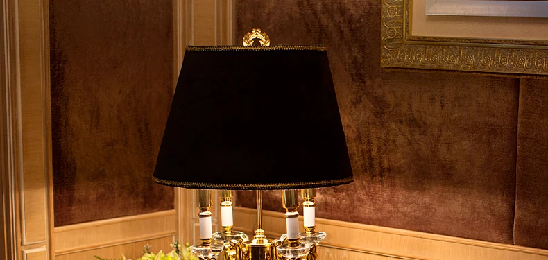High-quality-Luxury-fashion-black-crystal-table-lamp-bedroom-bedside-lamp-lamps-brief-modern-decoration-table (4)