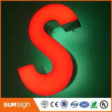 

store window advertising illuminated led letter