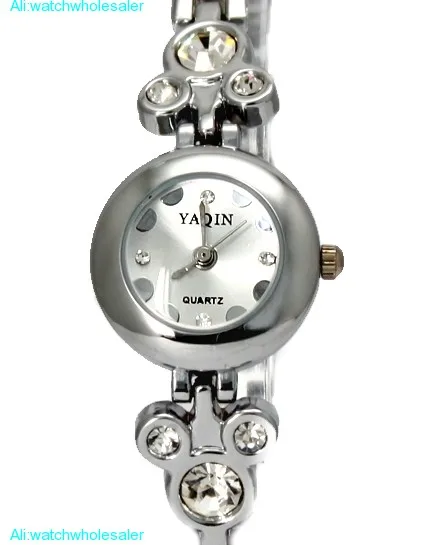 FW686A New Shiny Silver Band Round Matt Silver Dial Ladies Women Bracelet Watch