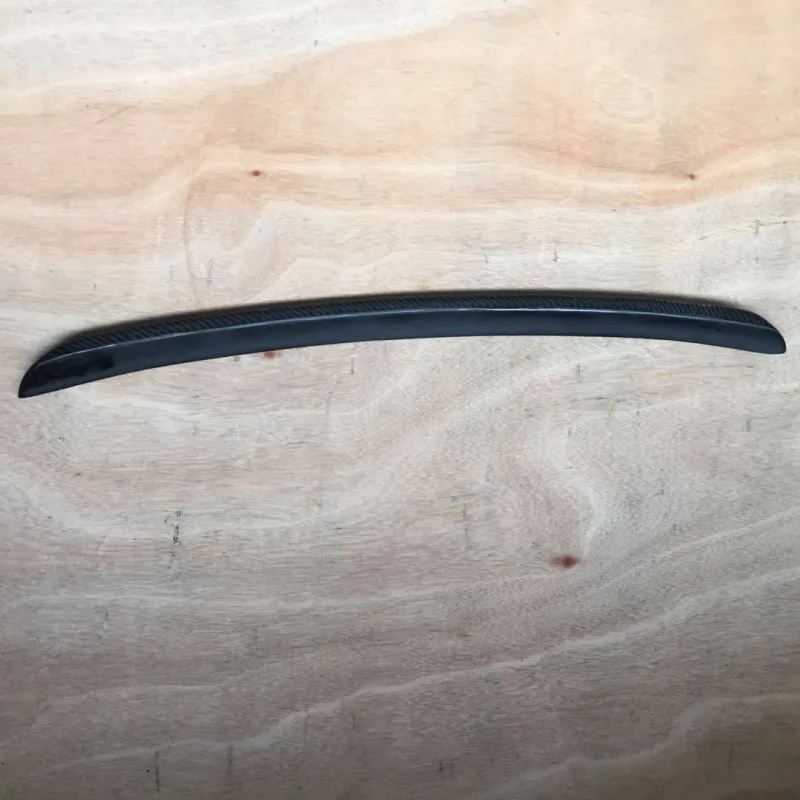 20091104A R32 bonnet lip carbon fiber (5)_