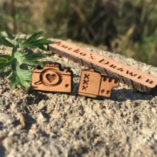 Деревянные камеры и пленки серьги Slr камеры Стад Деревянные ювелирные изделия фотографа лазерная резка серьги X 1 пара