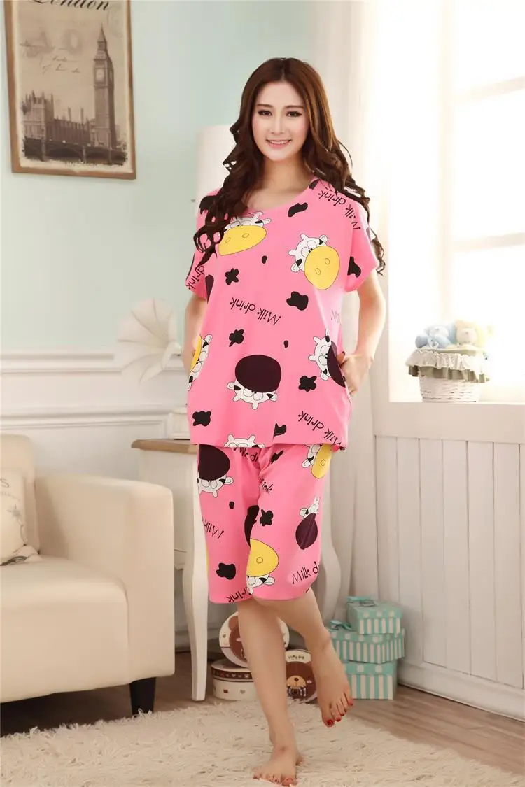 girl sleeping clothes