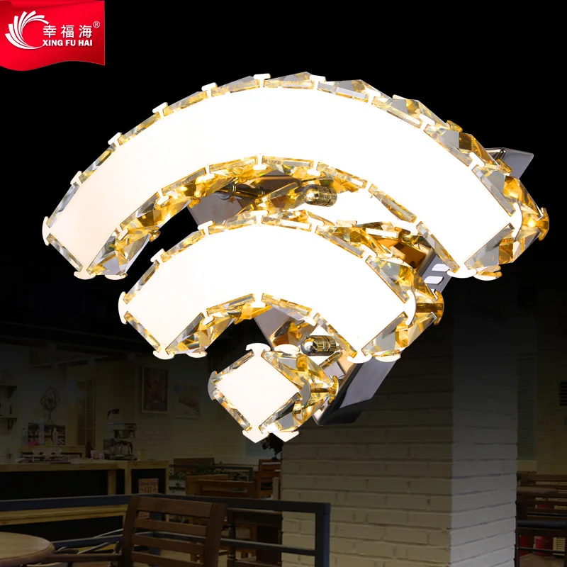 

Happy sailor hall wall lamp modern minimalist bedroom bedside lamp wall lamp LED aisle stairs personality