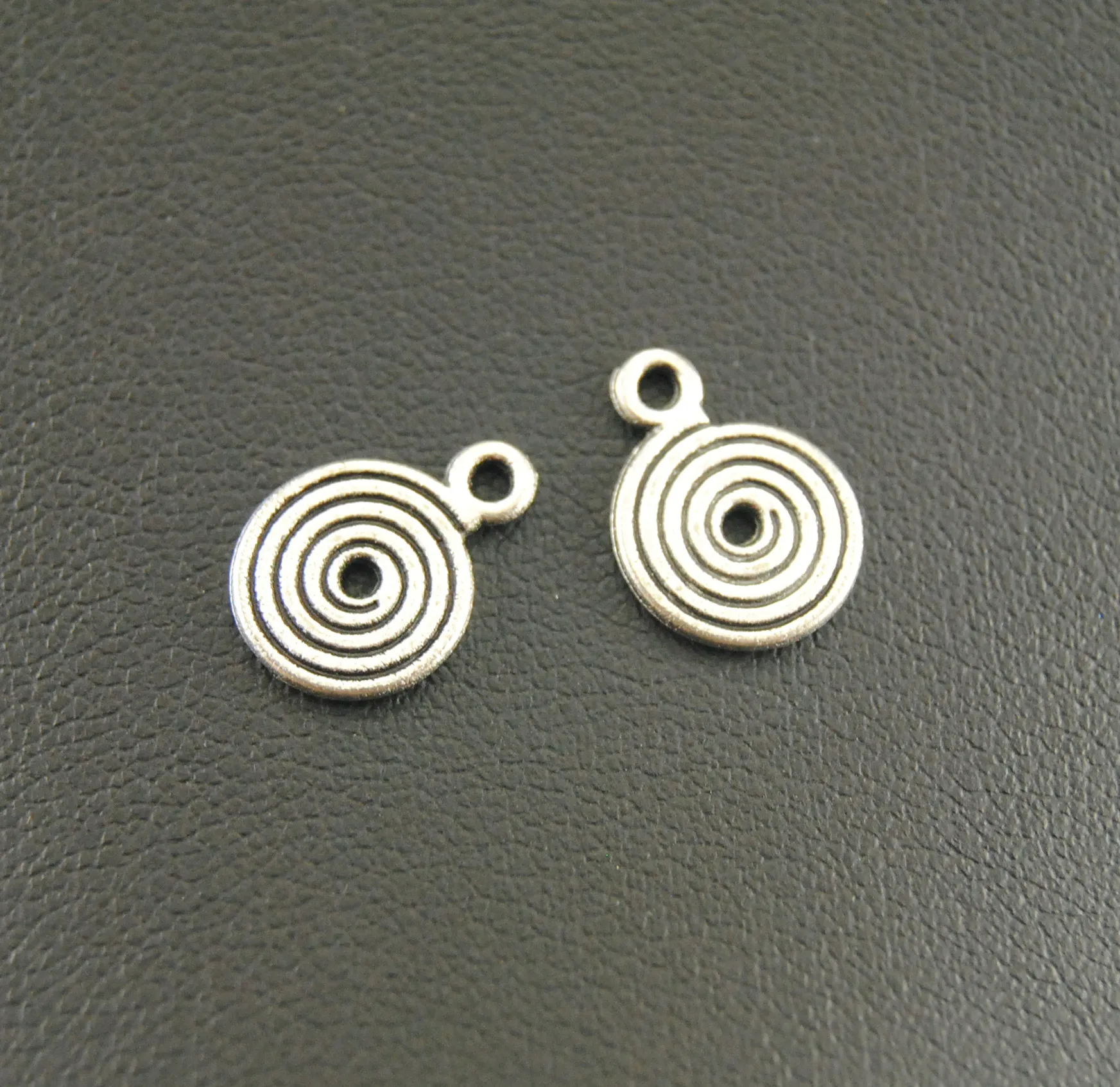 10 Pcs Antique Silver Twirly Pattern Round Charm Jewelry Making DIY ...