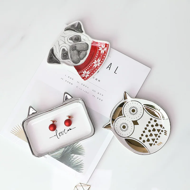 

Nordic Gold Ceramic Storage Tray Cute Cartoon Desktop Sundry Jewelry Receiving Plates Exquisite Living Room Decorative Organizer