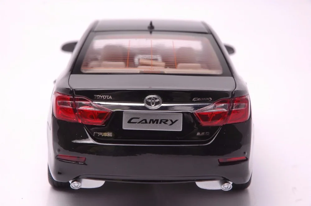 1:18 литая под давлением модель для Toyota Camry 2012 черный сплав игрушечный автомобиль миниатюрная Коллекция подарков