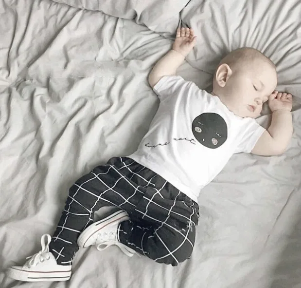 

2017 New summer baby boy clothes infant clothes cartoon short sleeveT shirt+pants 2pcs newborn clothing set