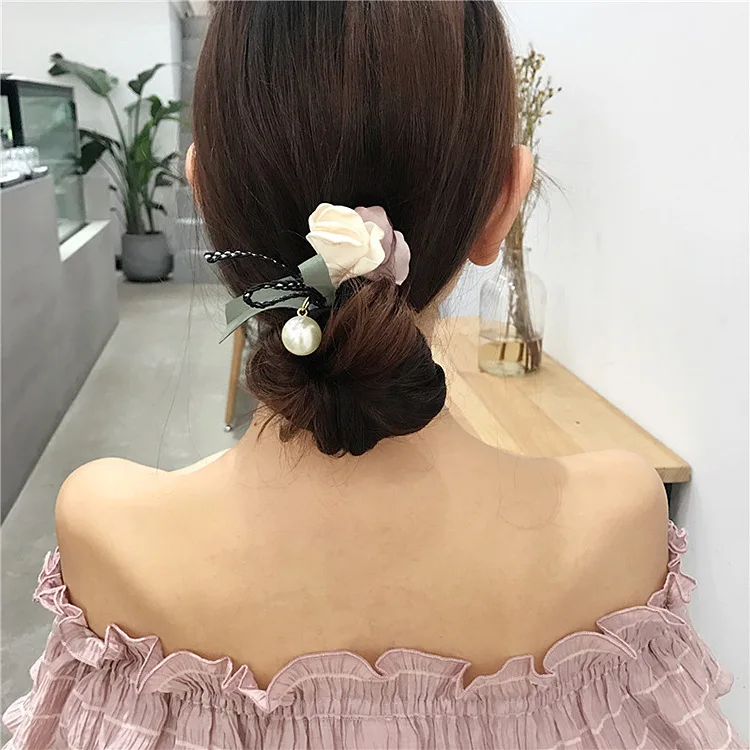 

Fashion Women Hot Magic Hair Donut Bun Maker Headwear Disk Hair Device Bun Updo Headbands Acces Girls Hair Tool For Braids