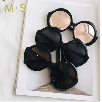 

2018 New Vintage Round Oversize Sunglasses Women Fashion Designer Eyewear UV400 Female Sun Glasses Brand Points Sun Girl