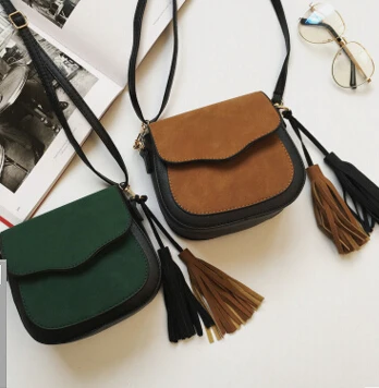 

Matte pu hit color saddle bag 2017 Korean version of the new shoulder coin change small tassel handbags