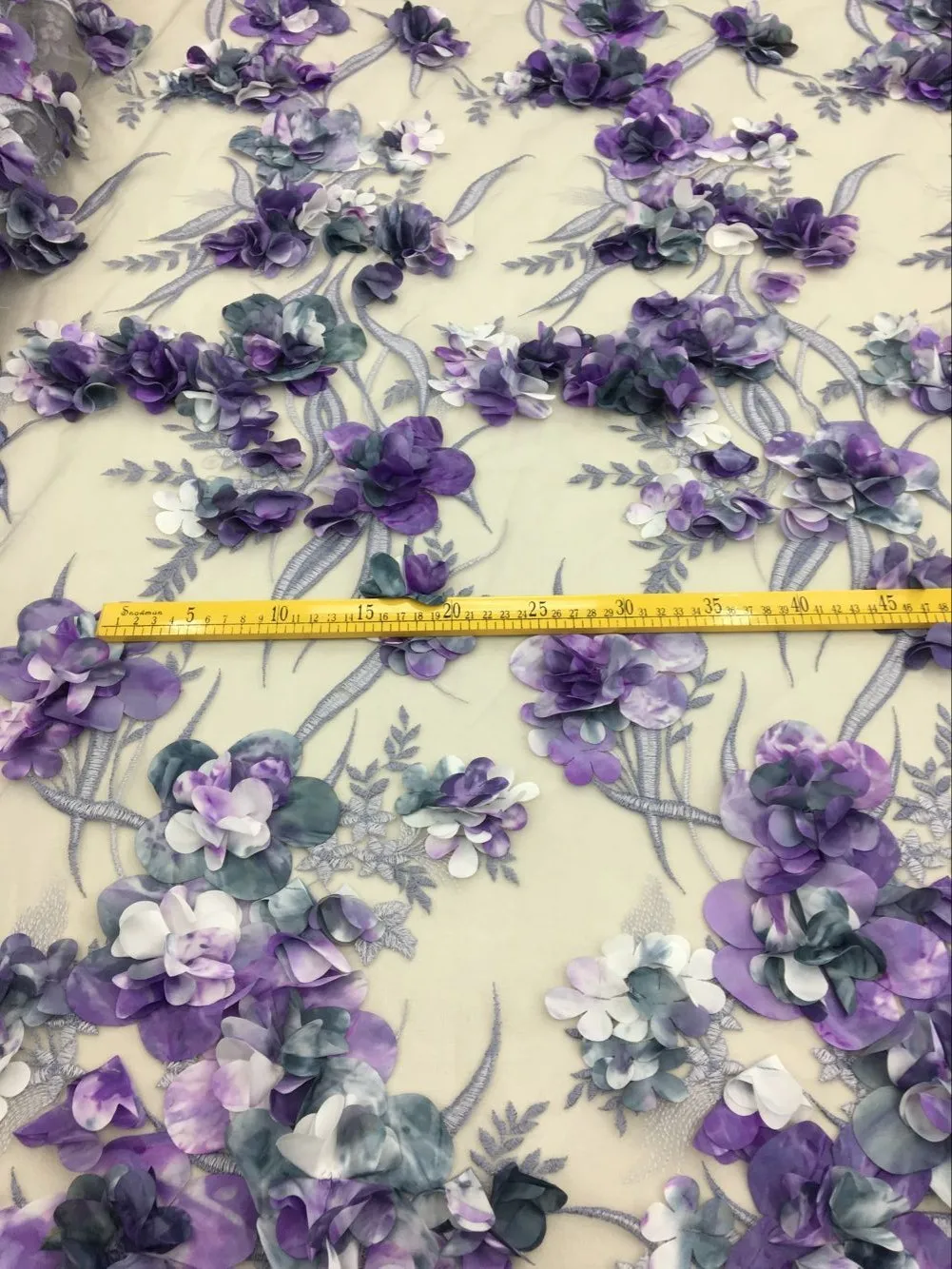 3D Flowers Applique Lace Fabric. High Quality 3D Lace Fabric For Haute Couture Fashion Dress Prom Dress Lace Fabric