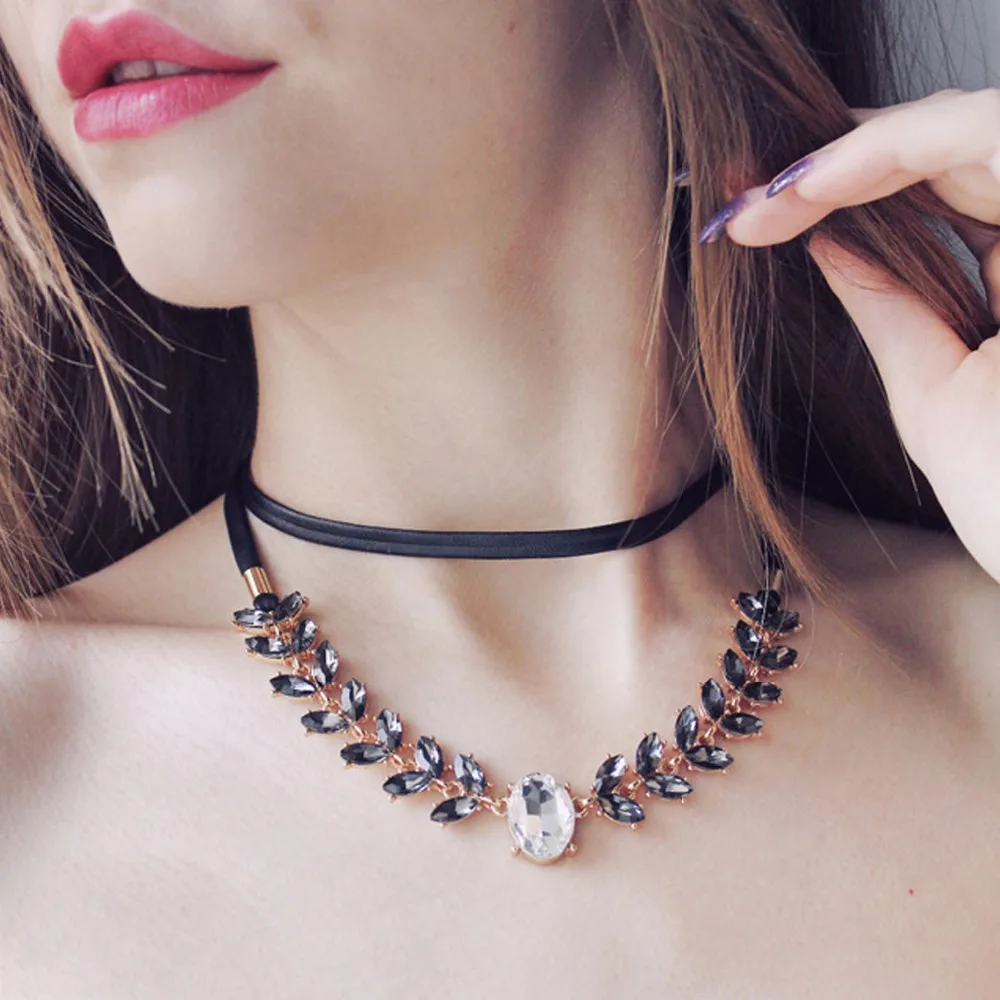 eManco Wholesale Layered Tattoo Chokers Necklaces Rhinestone Jewelry Gifts for Women Trendy Black Pu Leather Necklace