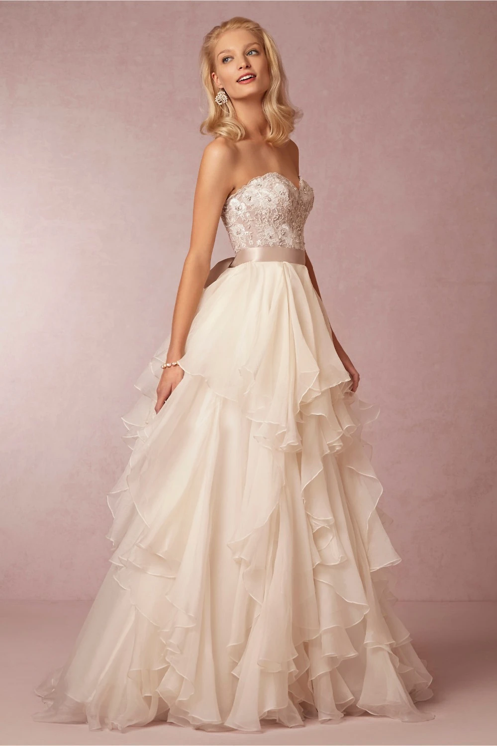Tiered chiffon wedding dress Clearance