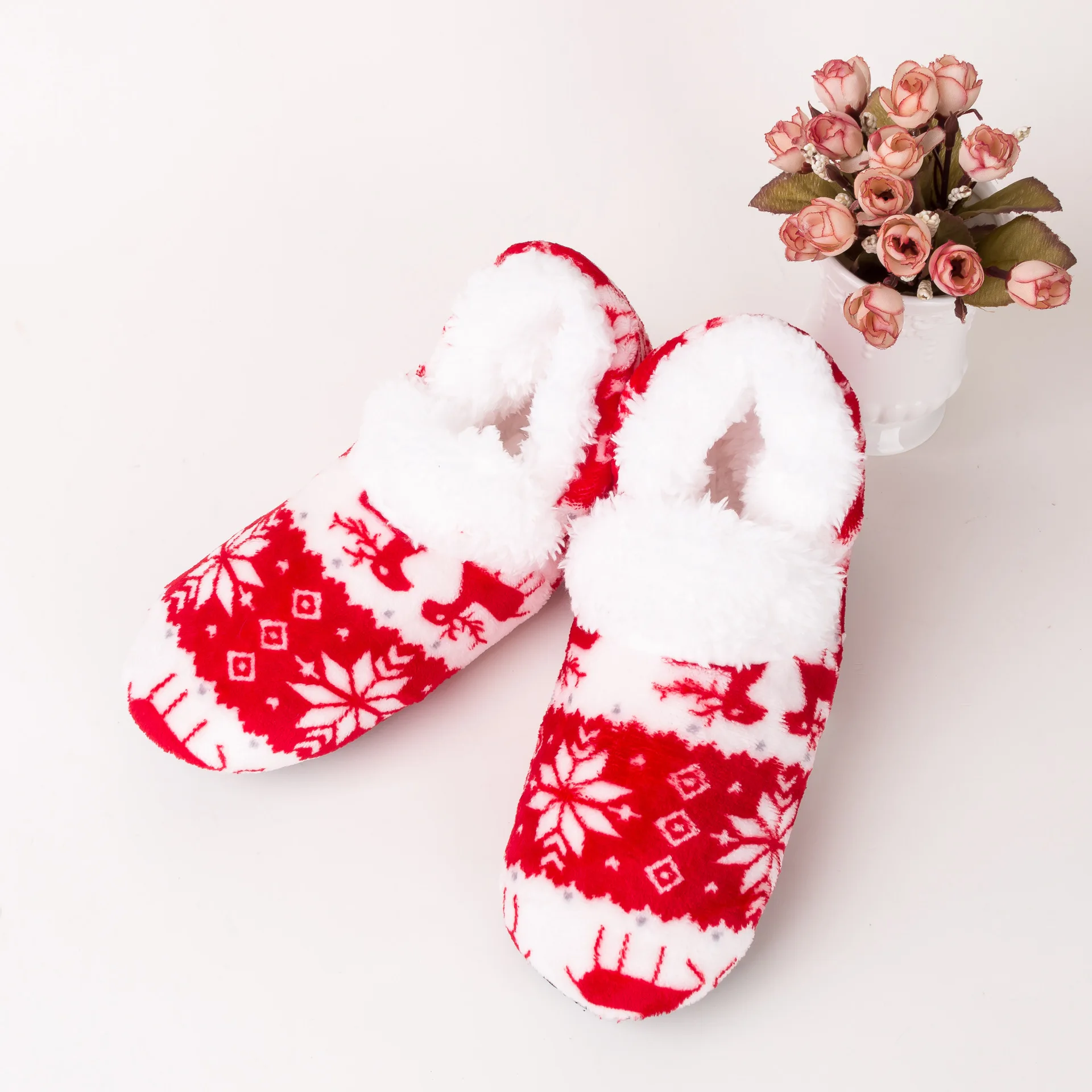 Helisopus/Новинка; Модные женские зимние теплые носки; ботинки с рождественским оленем; носки-тапочки для спальни; обувь для девочек; Нескользящие устойчивые носки; Тапочки