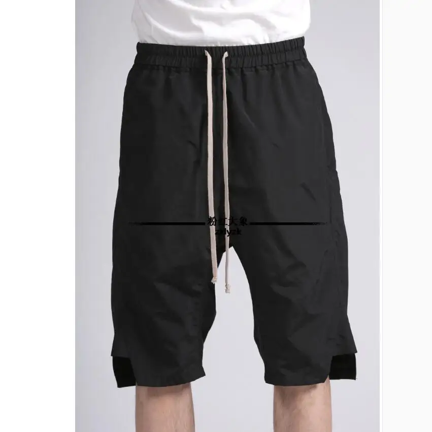 

27-46 2021 Men's Summer Fashion Casual Nylon Zipper Shorts Loose Spliced Knee Length Cool Split Low Shorts Tide Singer Costumes