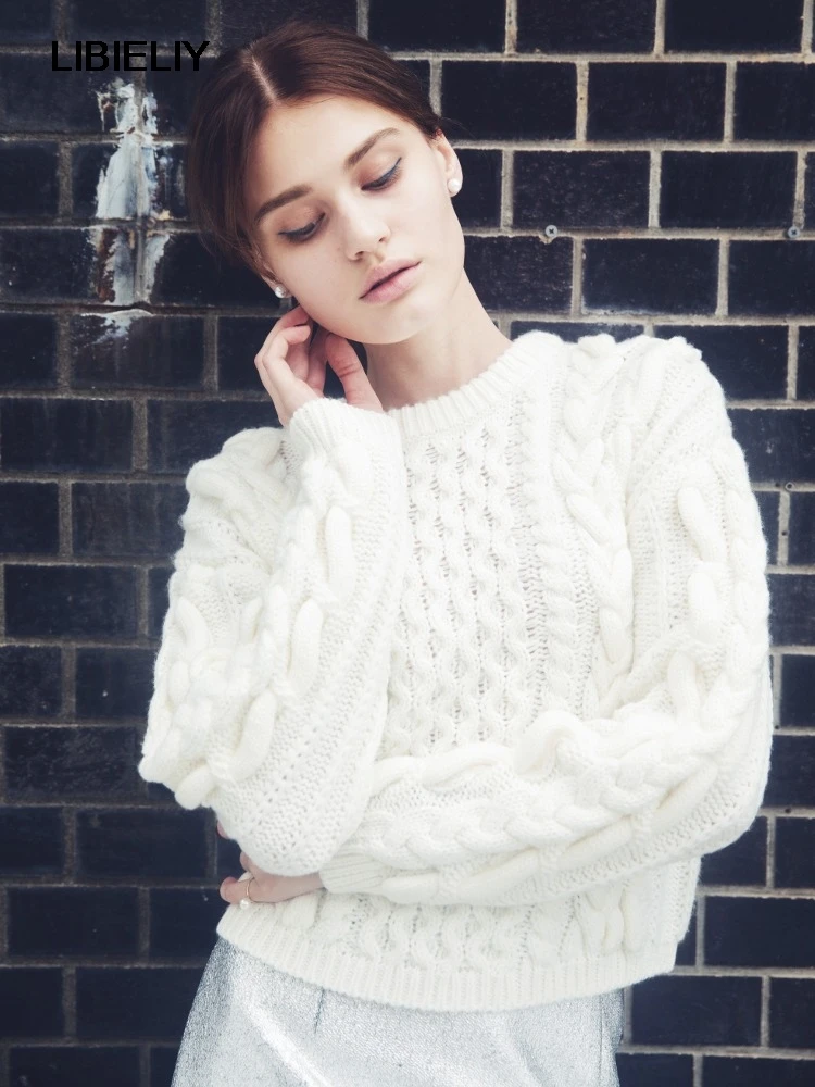 

Nice Brand New Stylish Fall / Winter Women Casual Woolen Short Knit Crop Top Vintage Braid Pullover Female Sweater