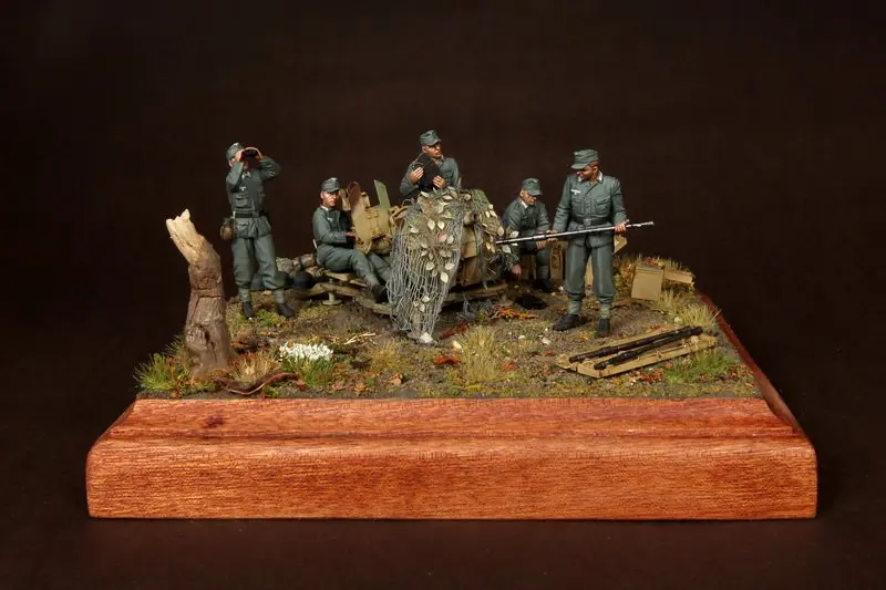 

Pre order goods-SG S12 1/35 World War II German Air Defense Artillery Team 1954-45