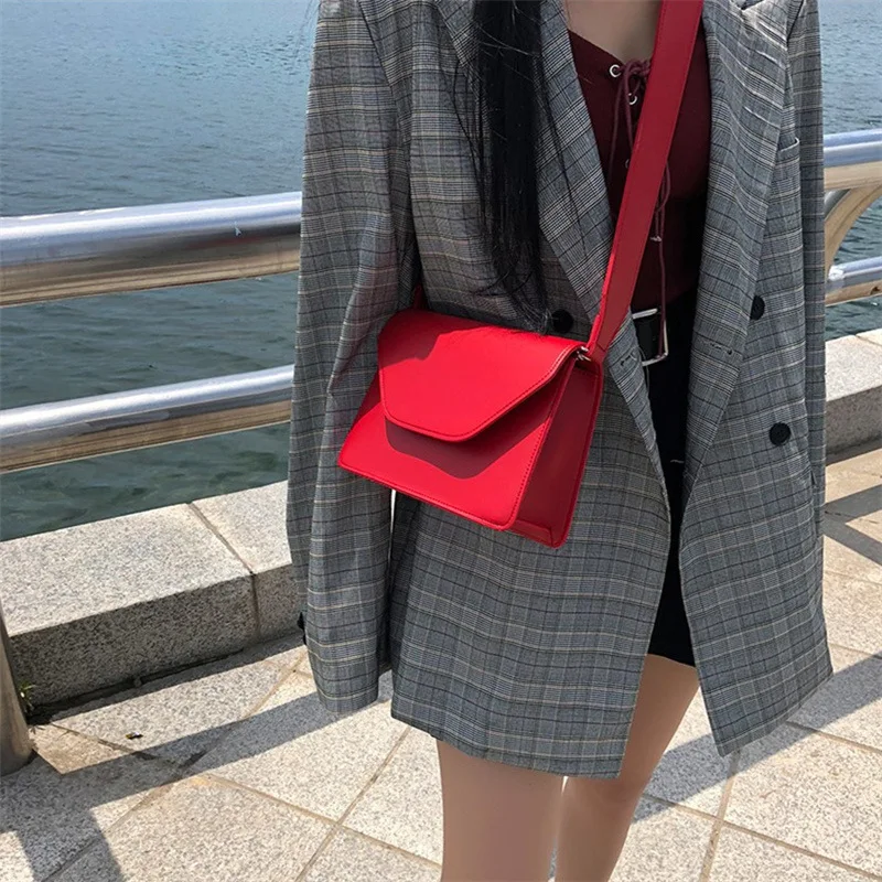 Корейские летние новые простые однотонные повседневные сумки на плечо из искусственной кожи, модная маленькая квадратная сумка, сумки-мессенджеры - Цвет: Red