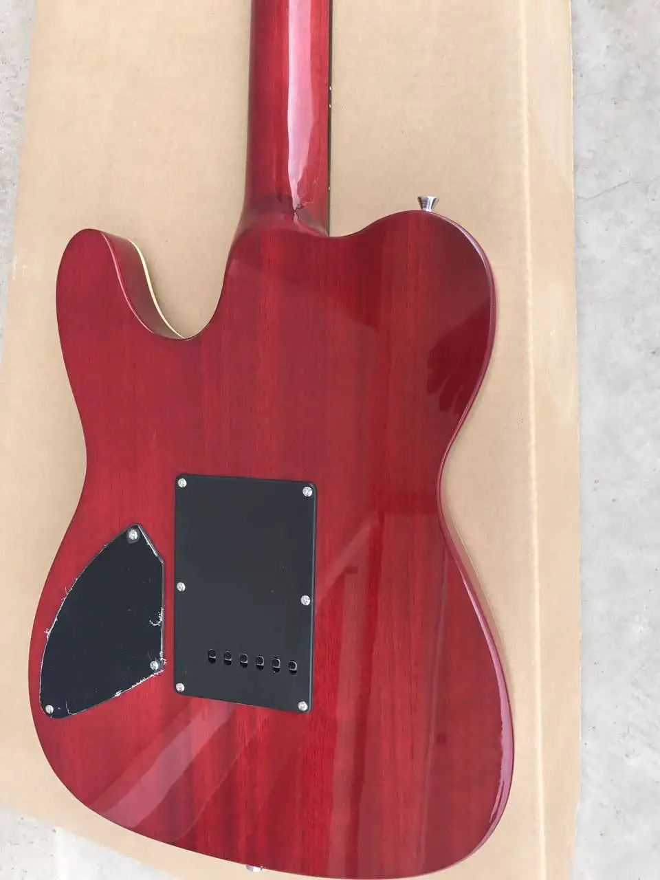 Электрогитара red flame maple top TL