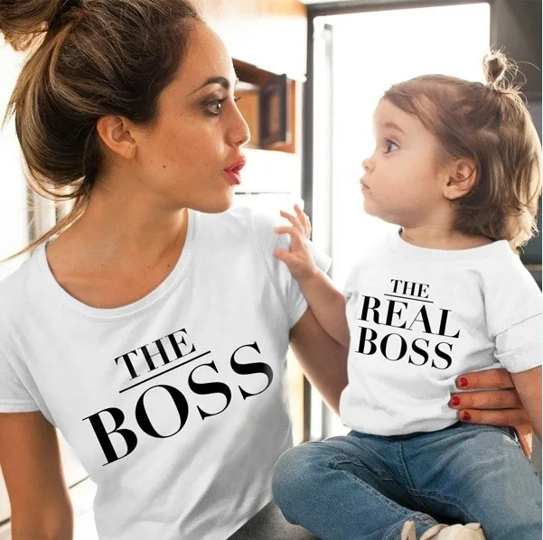 Одежда Мама и я семейная футболка с короткими рукавами надписью the boss Летняя