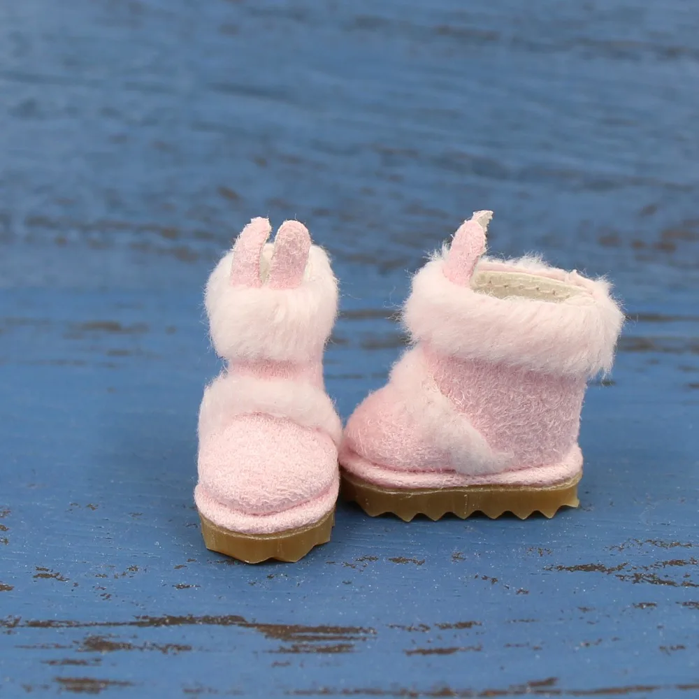 Middie Blythe Doll Bunny Winter Boots 2