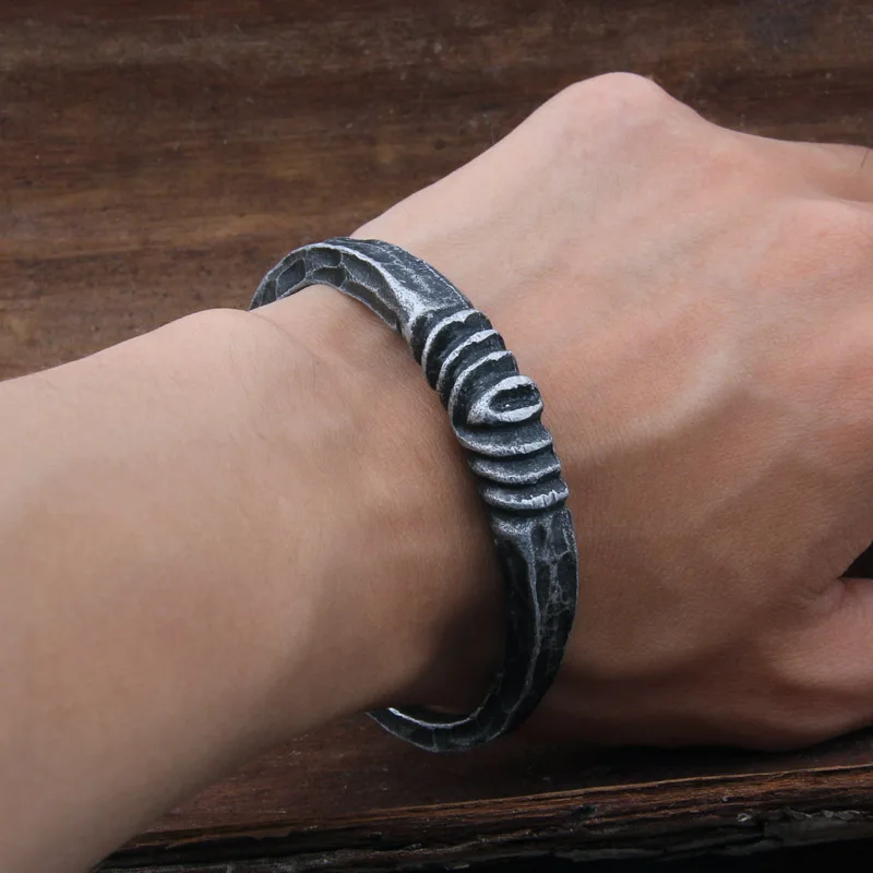 Yage new arrival Iron Color Deep Gray Viking Bangle as christmas gift