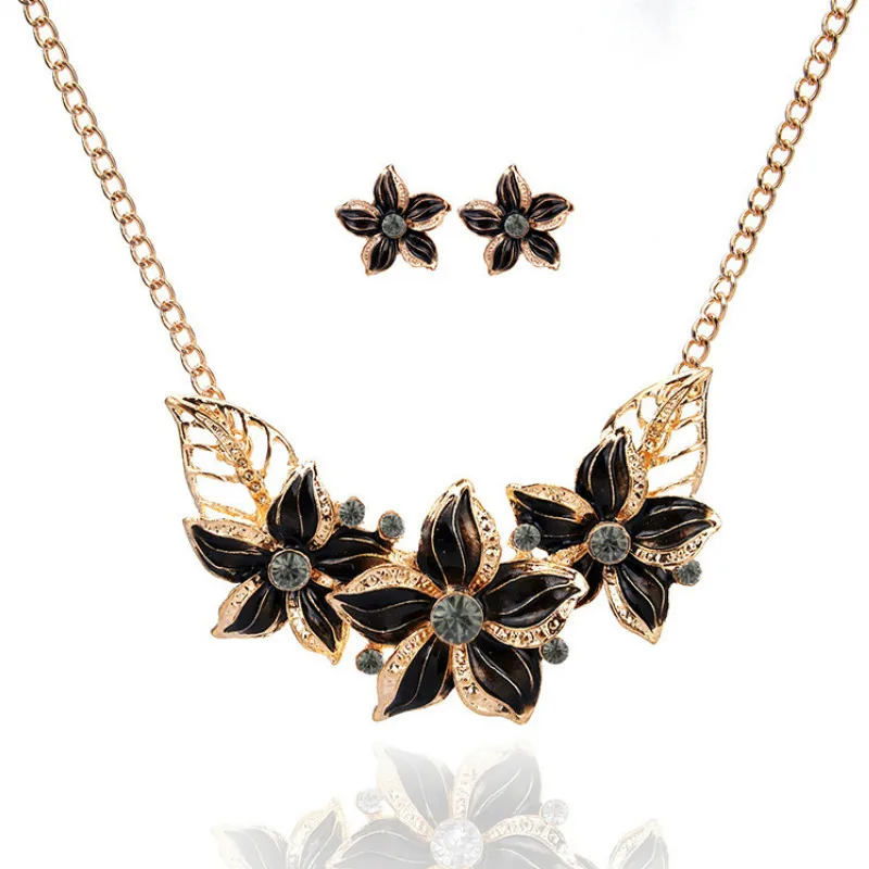 

Women's Wild Fashion Flower Drop Oil Set Necklace Hot New Travel Commemorative Jewelry