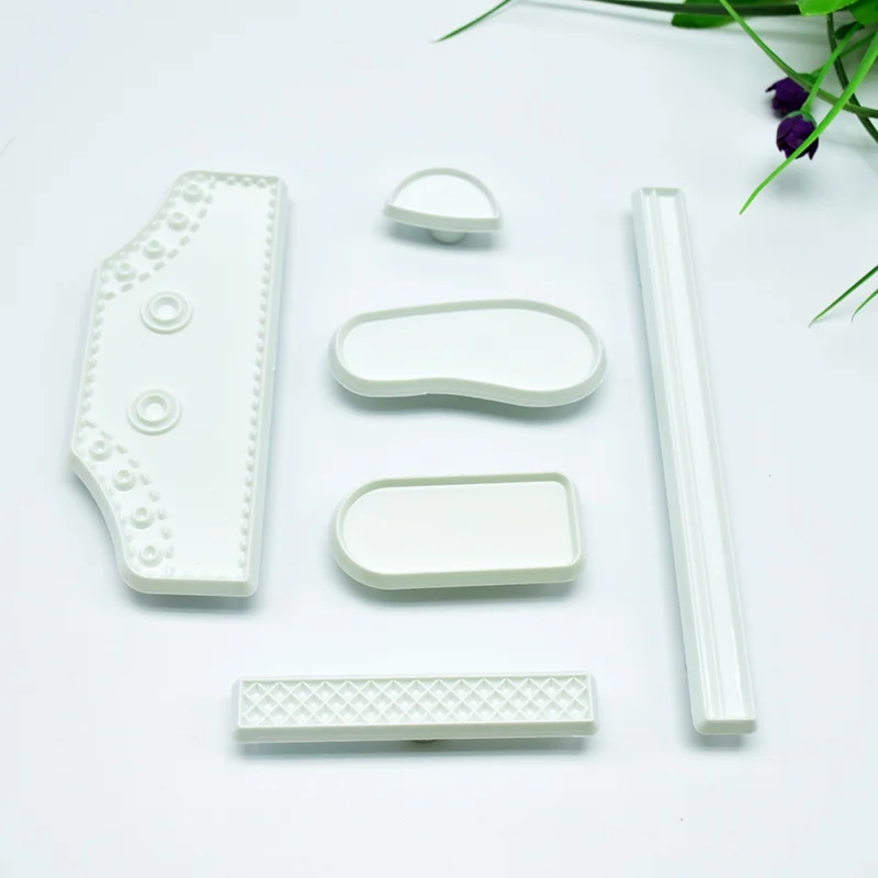 

Shoes Form Plastic Cake Fondant Soap Mold 3D Sneaker Shape Cake Decorating Tools Pastry Kitchen Decorations Bakeware