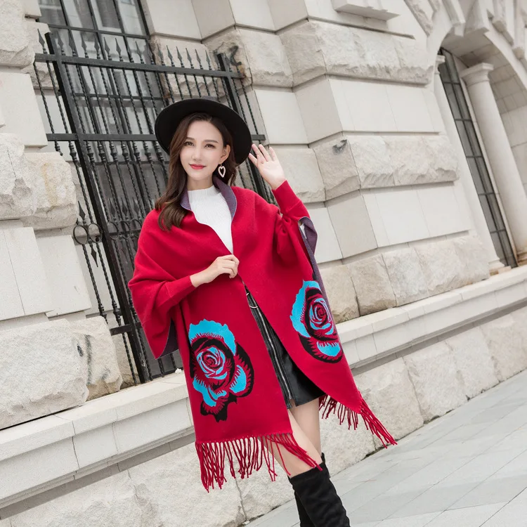 

2018 Winter Vintage Women Poncho Batwing Sleeve Flower Printing Poncho Cashmere Cardigans Poncho Cape Shawl Cardigans Sweater