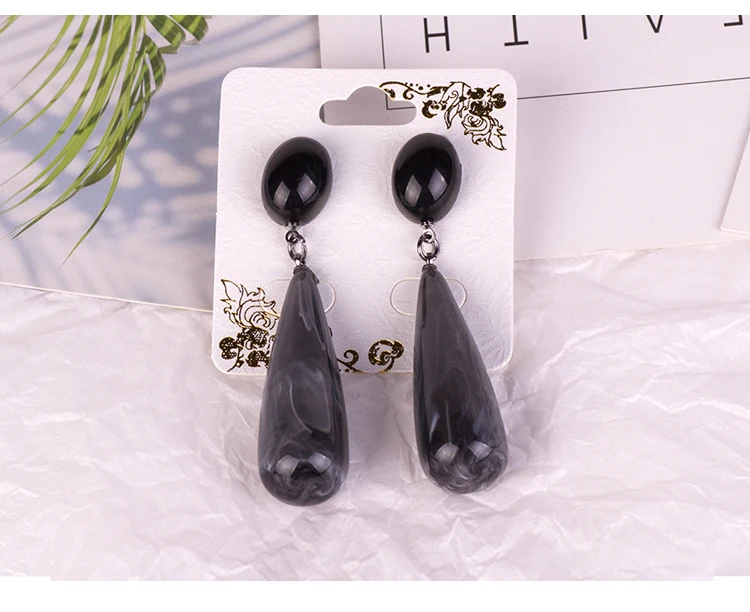 YUQINQIN Classic Drop Earrings for Women Statement Acrylic Long line Dangling Earings Fashion Elegant Resin Party Dangle Earring (7)