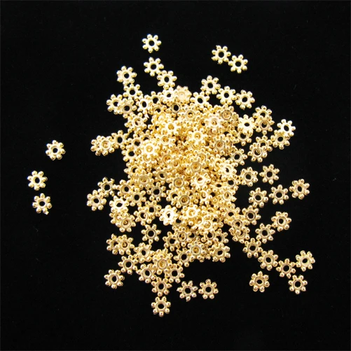 

TOAOB 200pcs Gold Tone 4MM Metal Daisy Flower spacer beads for DIY Jewelry Making