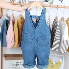 Джинсовые комбинезоны для маленьких девочек; коллекция года; Модный осенний Детский комбинезон на подтяжках с большими карманами; Повседневные детские комбинезоны для девочек