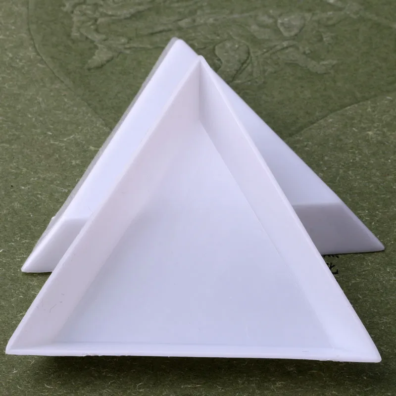

10 Pcs Plastic Triangle Rhinestones Beads Crystal Nail Art Sorting Trays White