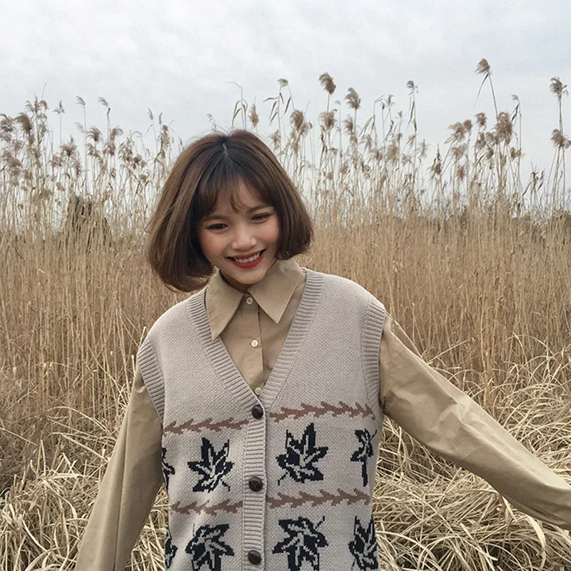 

Single Breasted Knitted Female Vest Loose Spring Women vintage Vest V-Neck Veste Femme Cardigan Sleeveless (B1107)