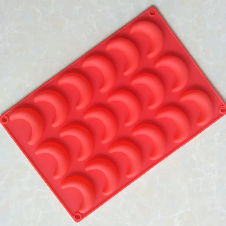 

Silicone Cake Mold 18 Moon Tooth Jelly Mold Baking Tool