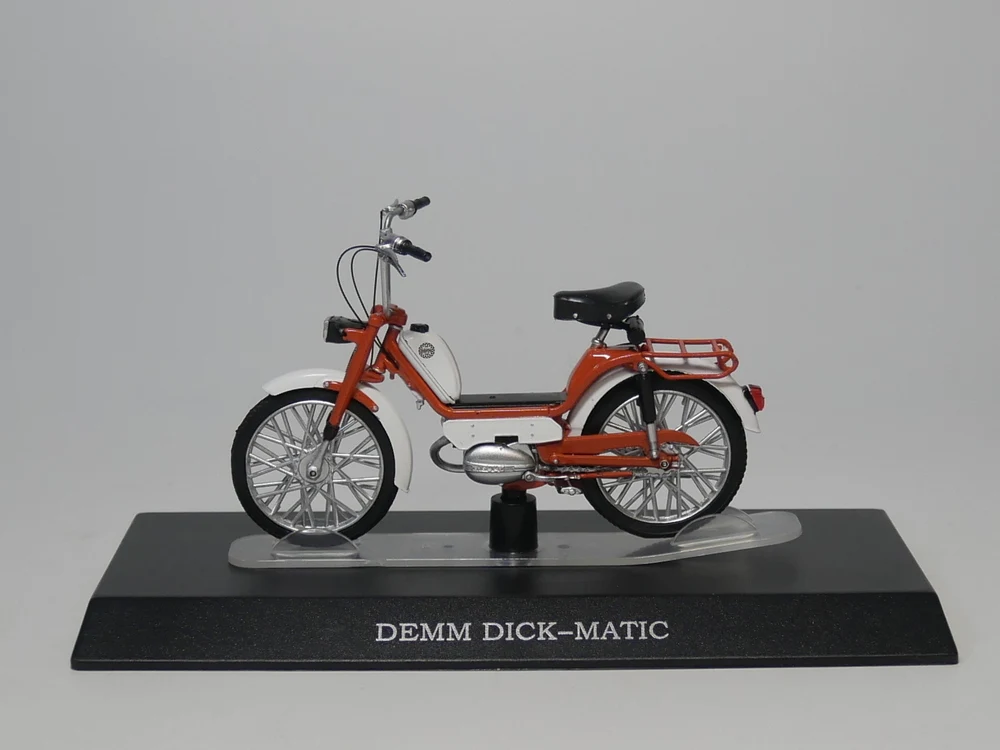 Авто ИНН масштаб 1:18 мотоцикл DEMM член MATIC литая модель| |