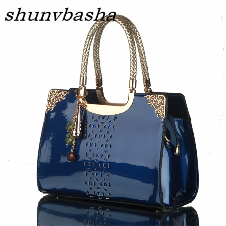 

New 2017 Europe Fashion Women Bags Sequin Embroidery Luxury Patent Leather Famous Brands Design Handbag Women Messenger Bags