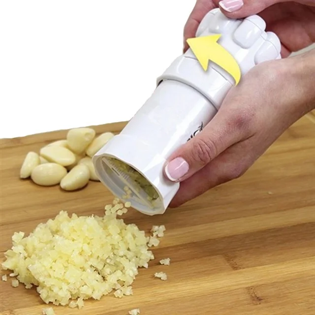 New Plastic Garlic Crusher Cutter Twist Garlic Presser Grater Quick To