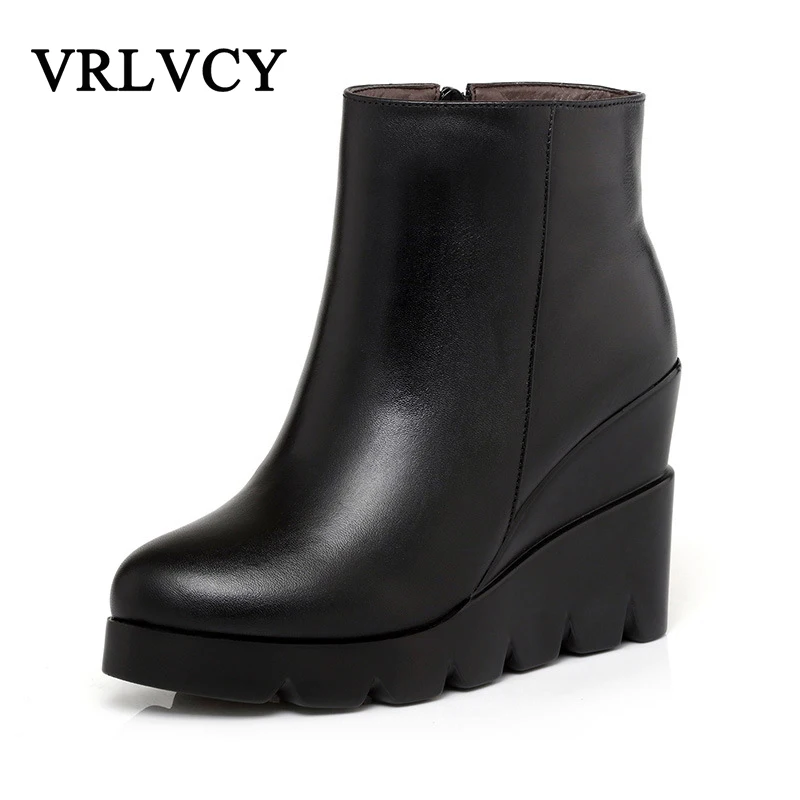 

High-heeled wedge heel platform boots black short boots 2018 autumn and winter women's boots round head thick Martin boots