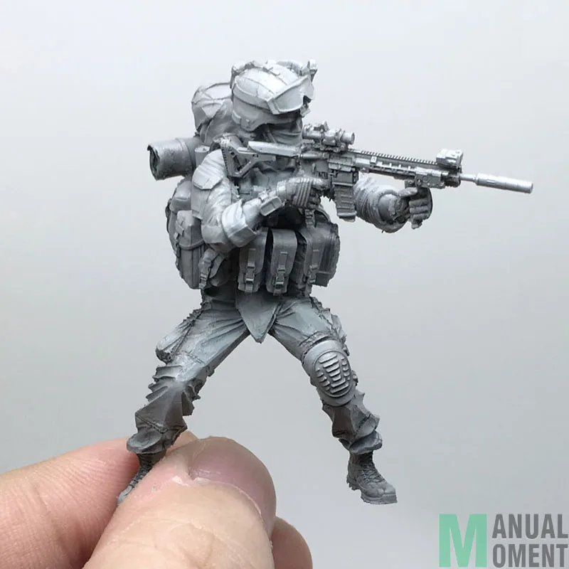 

Miniature 1/35 Modern U.S Army Special Forces Battle Status Individual Soldier C Resin Model Figure Kit AH-05