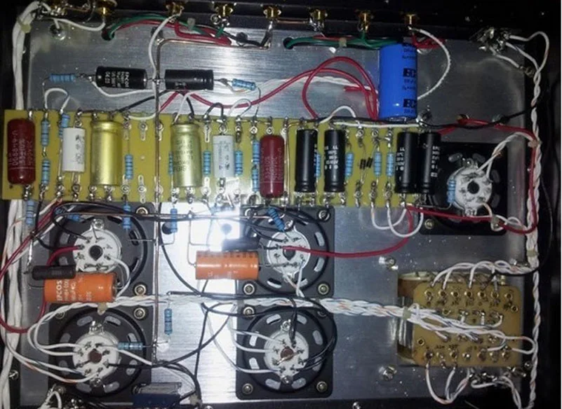 1 шт. EPCOS SIKOREL 125 LL Радиальные электролитические конденсаторы Hi-Fi аудио 125 Deg. C 220 мкФ/470 мкФ/680 мкФ 16 V/40 V/75В