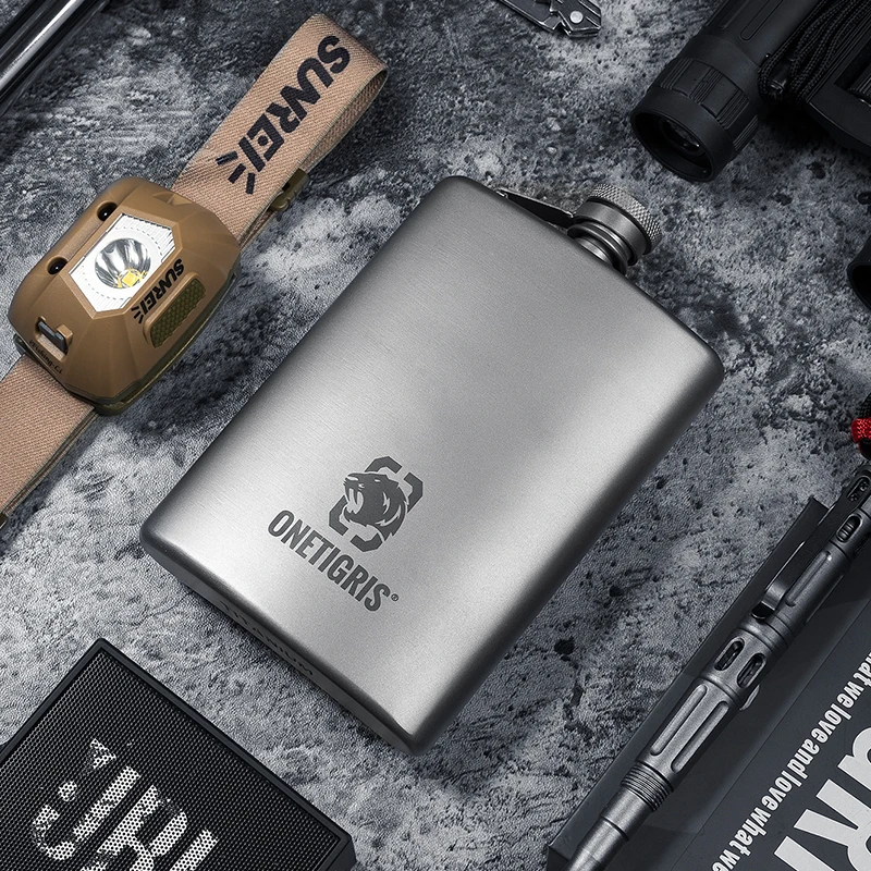 

OneTigris Pure Titanium Hip Flask Flagon Sport Bottle Portable Wine Whisky Pot Bottle Drinkware Sports Bottles For Drinker
