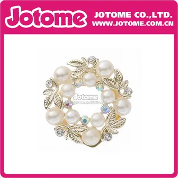 

Wholesale gold tone Flower Pearl Rhinestone Wedding invitation Women wreath Brooch Pins