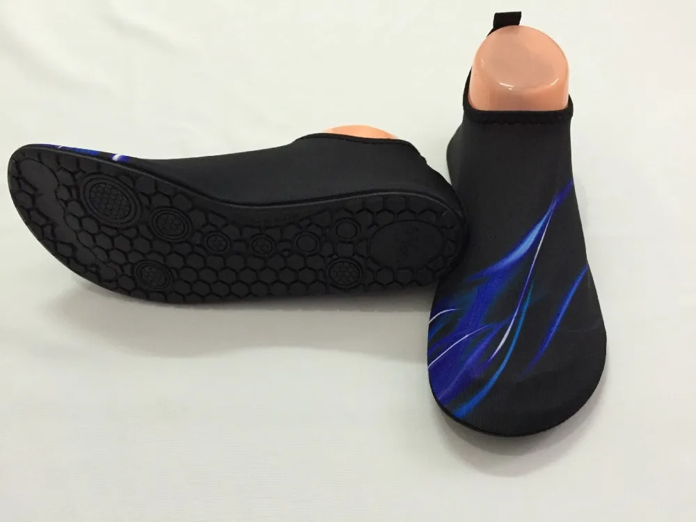 Summer Beach Shoes Men Women Outdoor Swimming Water Shoes Breathable Couple Seaside Soft Non-slip Walking Quick dry yoga Aqua (16)