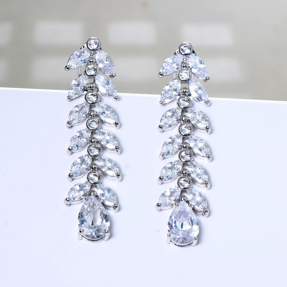 Long leaf earrings (1)