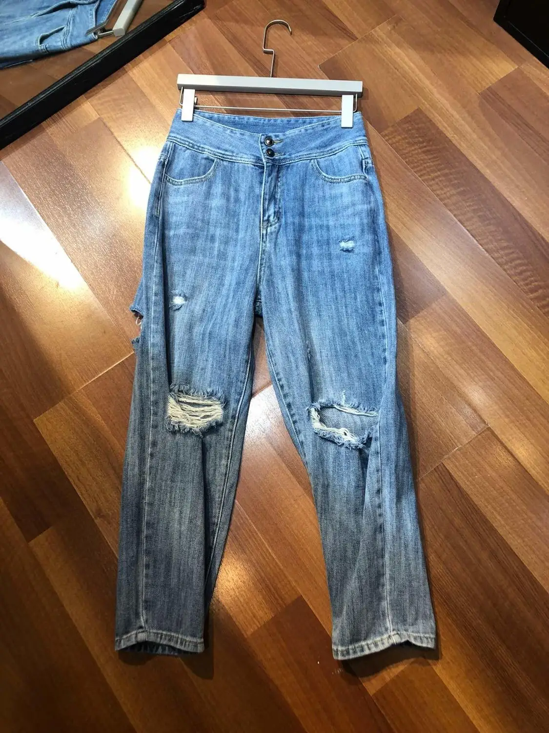 

2019 ladies loose retro high waist hole denim pants 0611